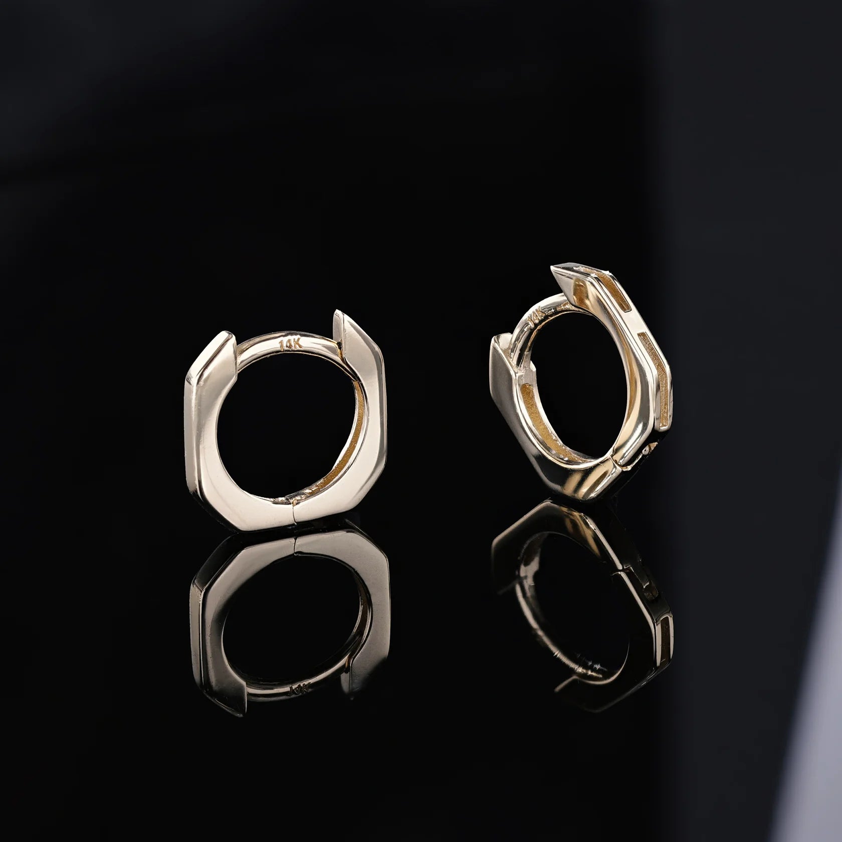 14k GOLD GEOMETRIC CLICKER RING